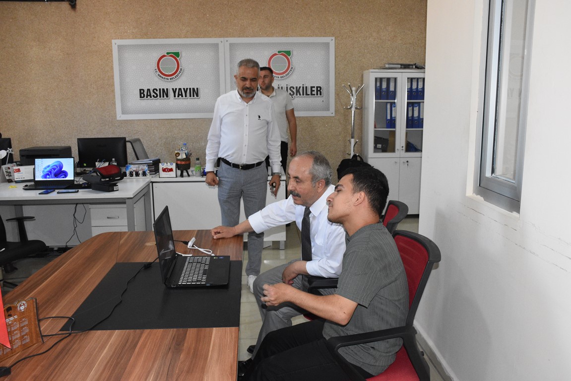 Engelli Depremzede Burak’ın yaşam mücadelesi insanlara örnek oluyor