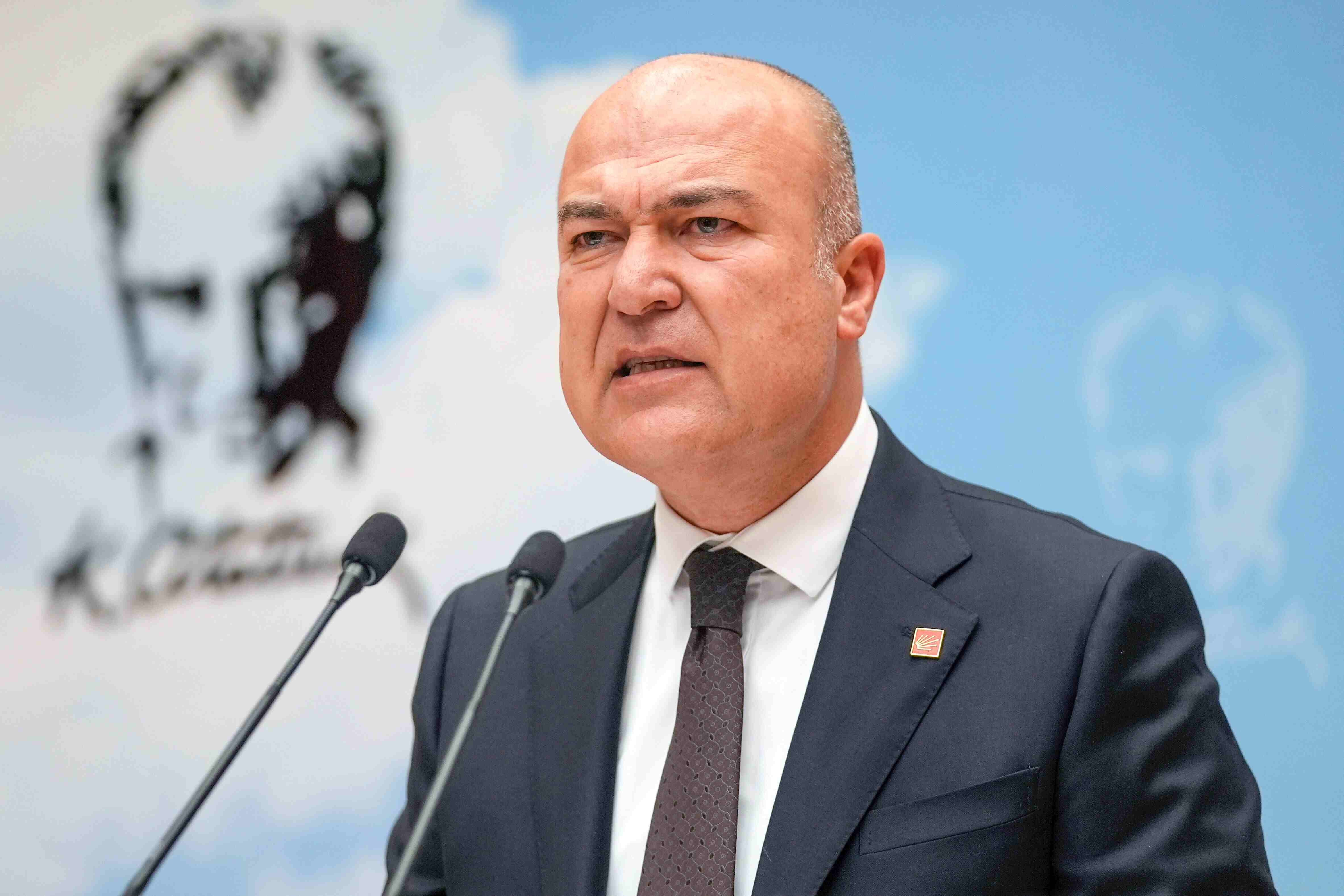 CHP’Lİ BAKAN’DAN ‘AJAN SIĞINMACILAR’ UYARISI